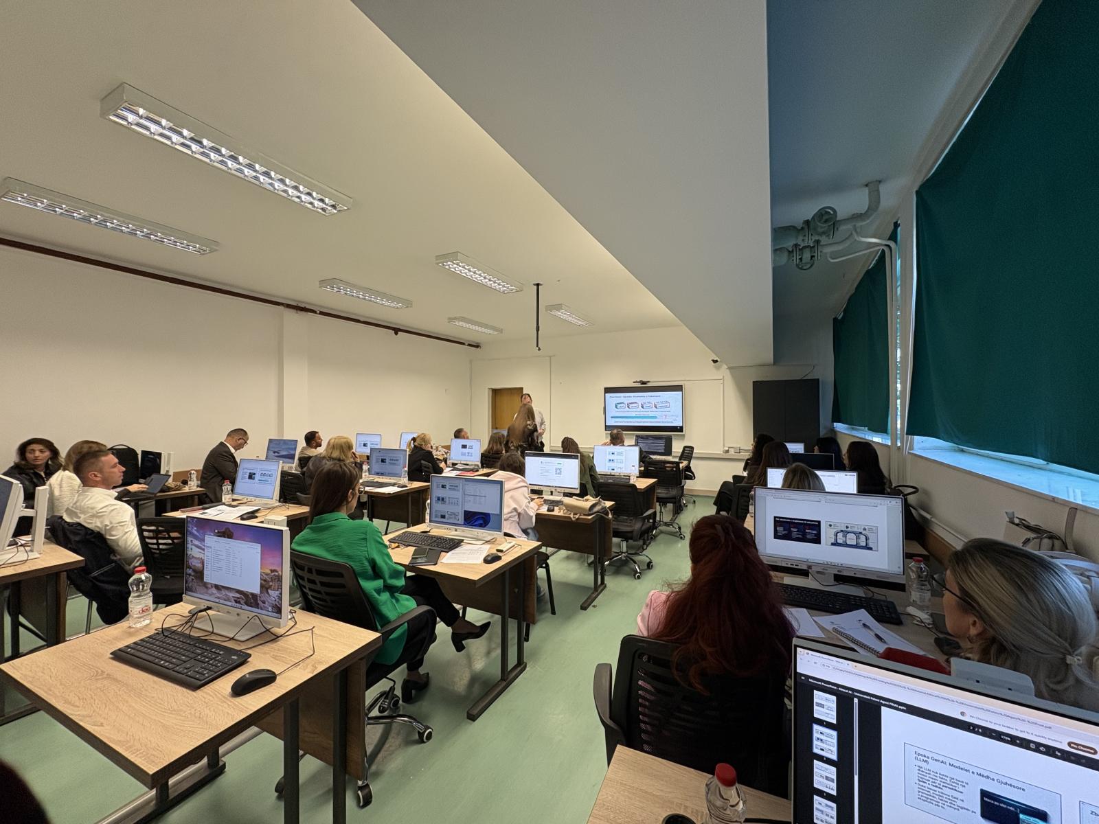 Nga teknologjia te përdorimi i përgjegjshëm - Universitetit “Fehmi Agani” në Gjakovë trajnon stafin për Inteligjencën Artificiale